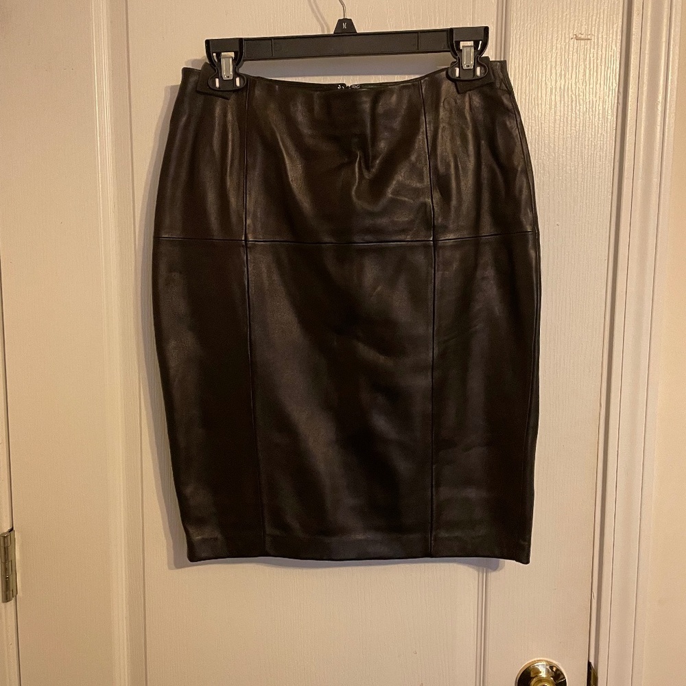 Antontio Melani  black leather skirt size small.